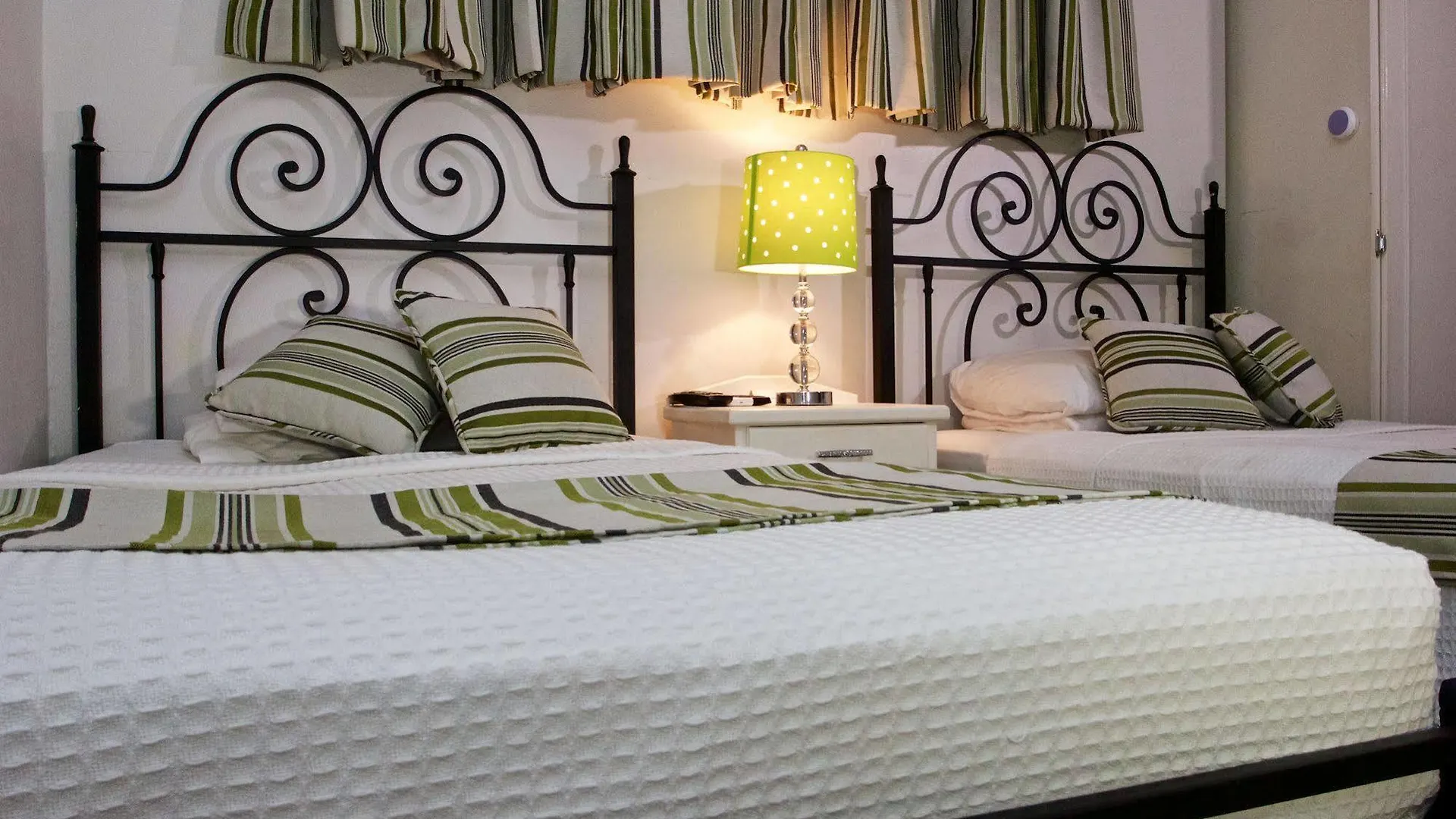Forty Winks Inn Port of Spain